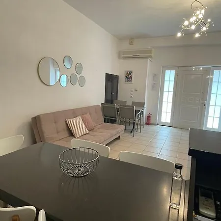 Apartment Filosofias - For Private Holidays In Rethymno-crete